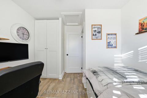 Photo 26 at 804 Beatrice Street E, Pinecrest, Oshawa