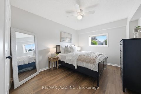 Photo 29 at 804 Beatrice Street E, Pinecrest, Oshawa