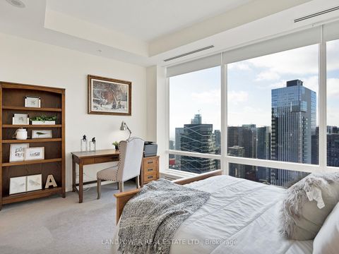 Photo 11 at 5101 - 180 University Avenue, Bay Street Corridor, Toronto