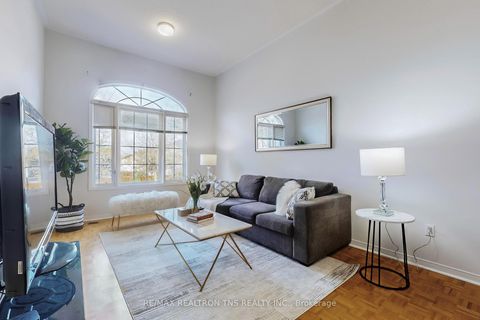 Photo 19 at 10 Breezeway Crescent, Rouge Woods, Richmond Hill