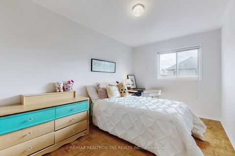 Photo 28 at 10 Breezeway Crescent, Rouge Woods, Richmond Hill