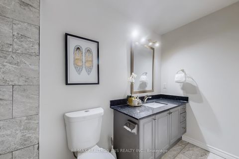 Photo 30 at 10 Breezeway Crescent, Rouge Woods, Richmond Hill