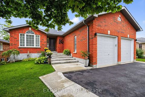 Photo 1 at 7 Pacific Avenue, Little Lake, Barrie Photo 1 at 7 Pacific Avenue, Little Lake, Barrie