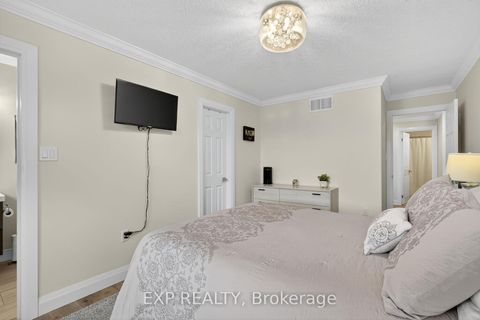 Photo 16 at 7 Pacific Avenue, Little Lake, Barrie