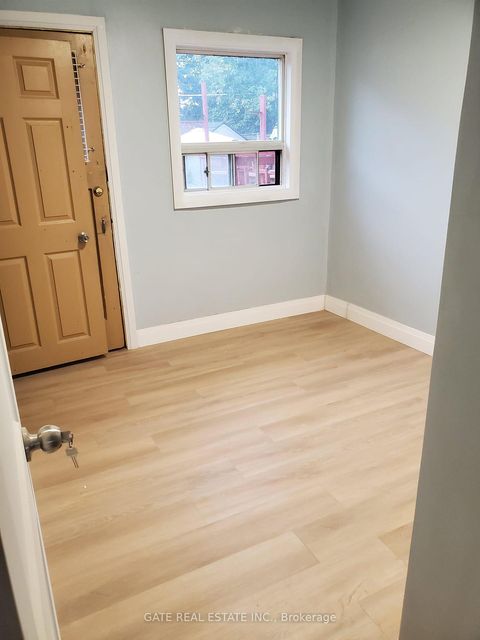 Photo 4 at 27 Lambton Avenue, Smythe, Toronto