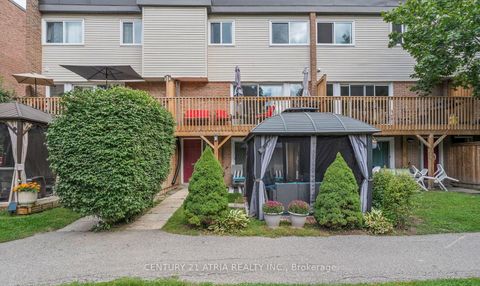 Photo 5 at 299 Milestone Crescent, Aurora Village, Aurora