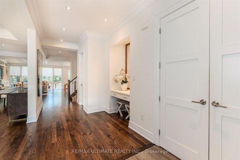 Photo 3 at 21 Ashall Boulevard, Parkview, Toronto
