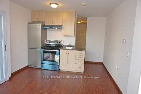 Photo 3 at 304 - 15 Maplewood Avenue N, Cedarvale, Toronto
