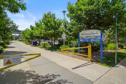 Photo 24 at 78 Wychwood Park, Wychwood, Toronto