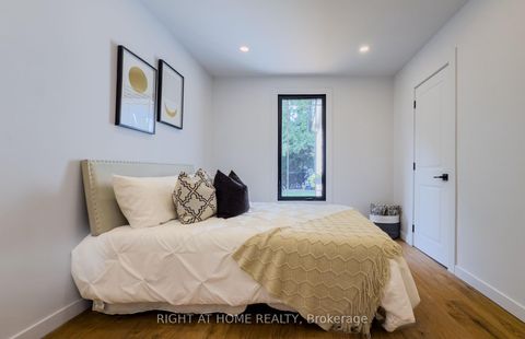 Photo 12 at 32 Brenton Street, Crescent Town, Toronto