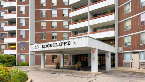 Photo 5 at 1918 - 10 Edgecliffe Golfway, Flemingdon Park, Toronto