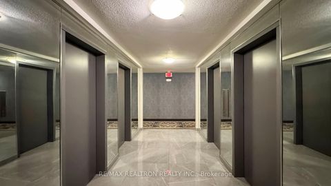 Photo 9 at 1918 - 10 Edgecliffe Golfway, Flemingdon Park, Toronto