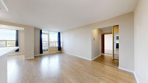 Photo 12 at 1918 - 10 Edgecliffe Golfway, Flemingdon Park, Toronto