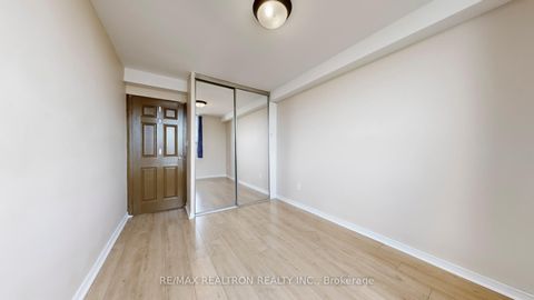 Photo 28 at 1918 - 10 Edgecliffe Golfway, Flemingdon Park, Toronto