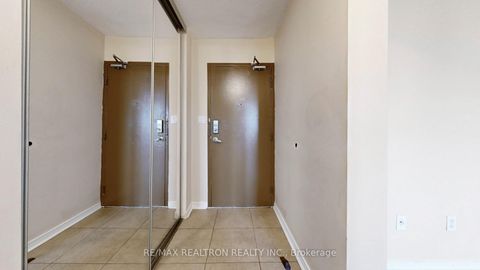 Photo 31 at 1918 - 10 Edgecliffe Golfway, Flemingdon Park, Toronto