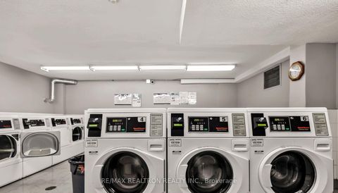 Photo 45 at 1918 - 10 Edgecliffe Golfway, Flemingdon Park, Toronto