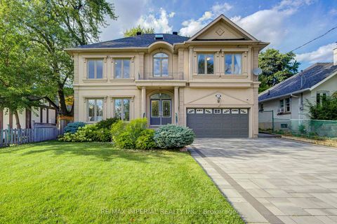 Photo 1 at 206 Hollywood Avenue, Willowdale East, Toronto