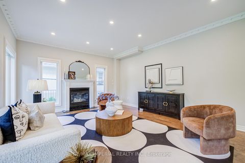 Photo 11 at 206 Hollywood Avenue, Willowdale East, Toronto