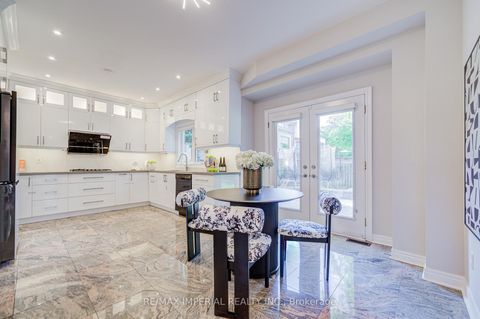 Photo 15 at 206 Hollywood Avenue, Willowdale East, Toronto