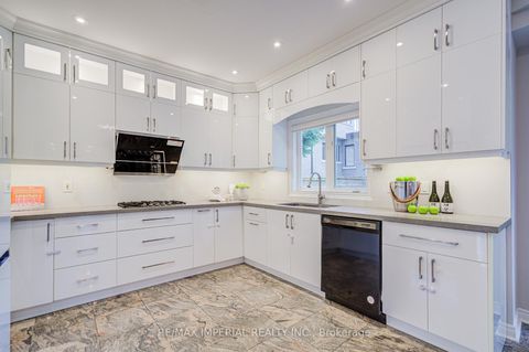 Photo 18 at 206 Hollywood Avenue, Willowdale East, Toronto