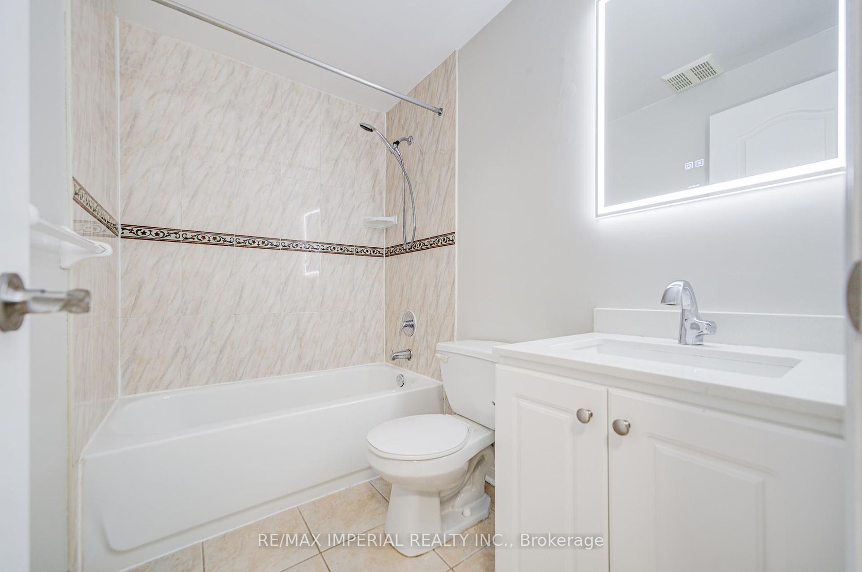 Photo 44 at 206 Hollywood Avenue, Willowdale East, Toronto Photo 44 at 206 Hollywood Avenue, Willowdale East, Toronto