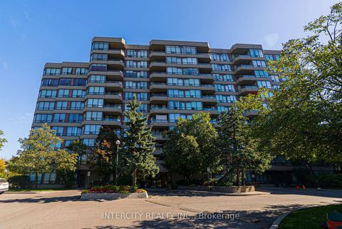Photo 1 at Ph208 - 81 Townsgate Drive, Yorkhill, Vaughan