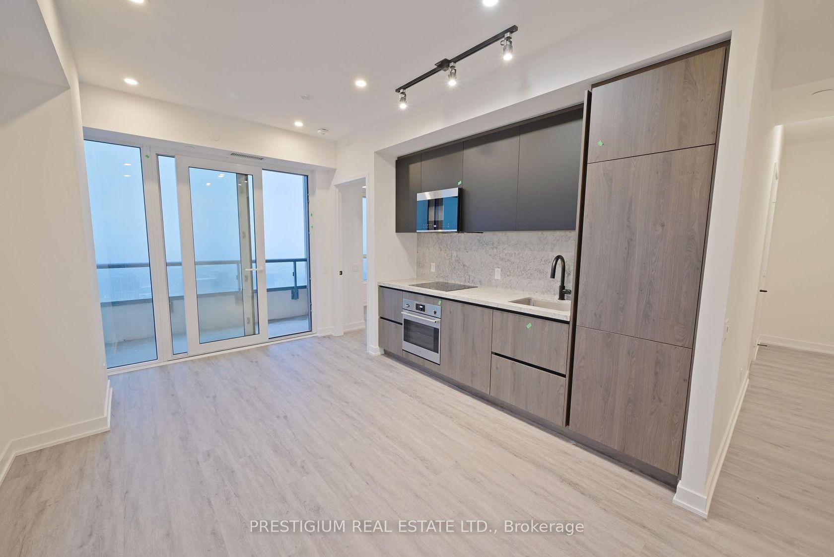 3510 - 108 Peter Street, Waterfront Communities C1, Toronto photo number 2