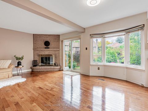 Photo 12 at 46 Peter Andrew Crescent, Brownridge, Vaughan