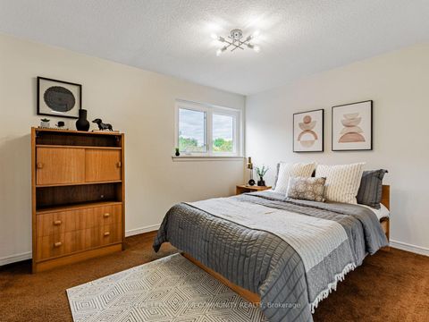Photo 19 at 46 Peter Andrew Crescent, Brownridge, Vaughan