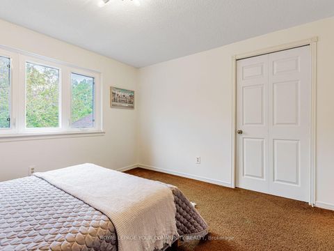 Photo 23 at 46 Peter Andrew Crescent, Brownridge, Vaughan