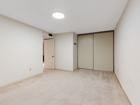 Photo 34 at 46 Peter Andrew Crescent, Brownridge, Vaughan
