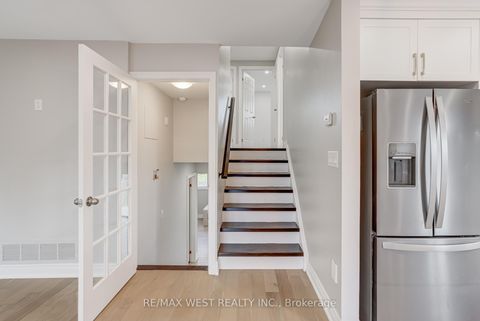 Photo 18 at 101 Tall Grass Trail, East Woodbridge, Vaughan