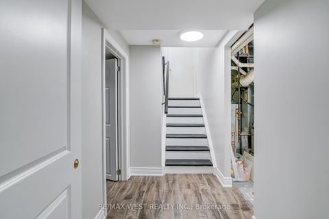 Photo 32 at 101 Tall Grass Trail, East Woodbridge, Vaughan Photo 32 at 101 Tall Grass Trail, East Woodbridge, Vaughan