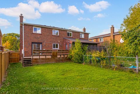 Photo 42 at 101 Tall Grass Trail, East Woodbridge, Vaughan
