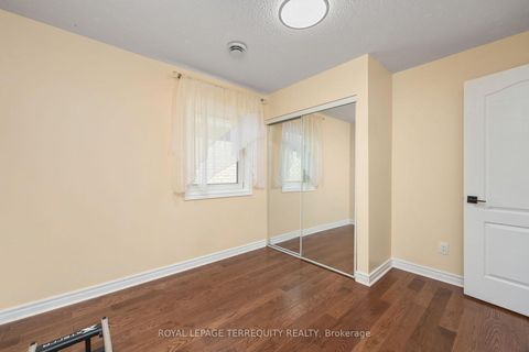 Photo 21 at 111 English Oak Drive, Oak Ridges Lake Wilcox, Richmond Hill