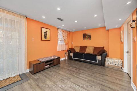 Photo 29 at 111 English Oak Drive, Oak Ridges Lake Wilcox, Richmond Hill