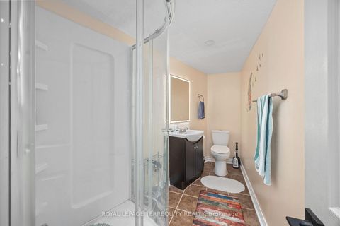 Photo 30 at 111 English Oak Drive, Oak Ridges Lake Wilcox, Richmond Hill