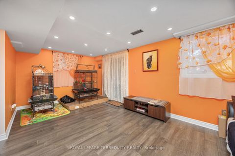 Photo 32 at 111 English Oak Drive, Oak Ridges Lake Wilcox, Richmond Hill