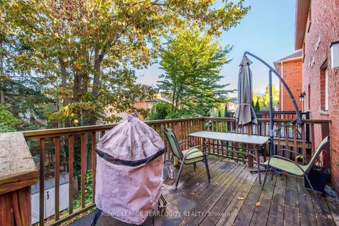 Photo 38 at 111 English Oak Drive, Oak Ridges Lake Wilcox, Richmond Hill