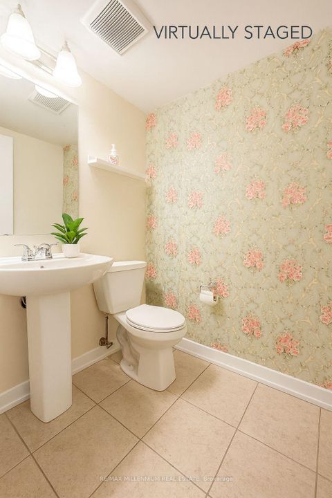 Photo 11 at 267 - 60 Parrotta Drive, Pelmo Park W5, Toronto