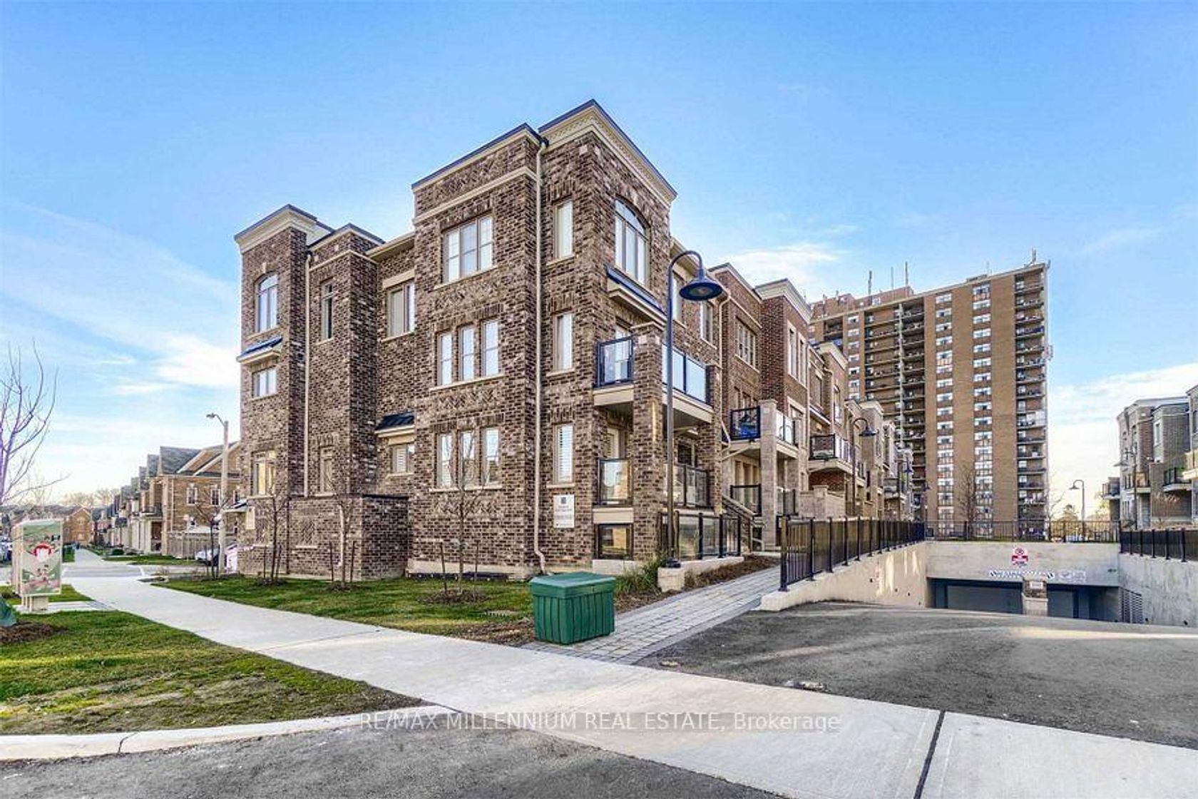 267 - 60 Parrotta Drive, Pelmo Park W5, Toronto photo 9