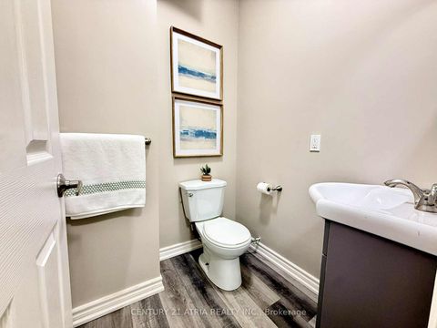Photo 4 at 59 Park Street, Queen's Park, Barrie