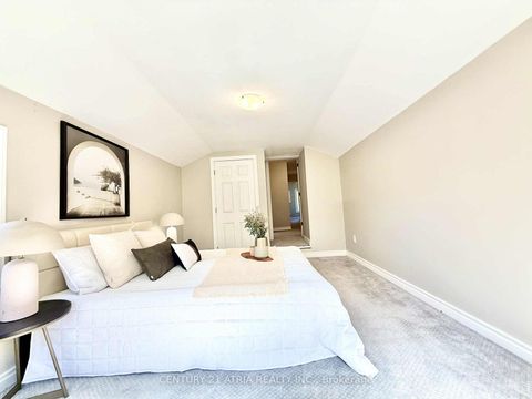 Photo 7 at 59 Park Street, Queen's Park, Barrie