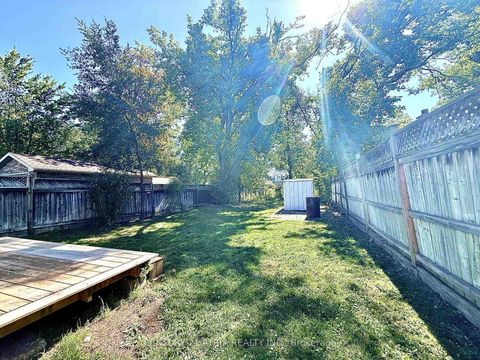 Photo 21 at 59 Park Street, Queen's Park, Barrie