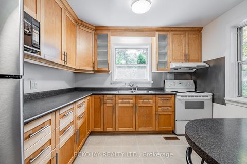 Photo 11 at 46 Wallingford Road, Donalda, Toronto