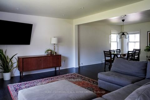Photo 4 at 165 James Street, King City, King