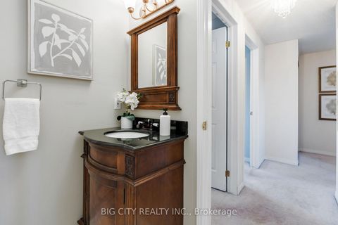 Photo 11 at 87 Wessenger Drive, Holly, Barrie