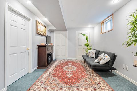 Photo 15 at 87 Wessenger Drive, Holly, Barrie