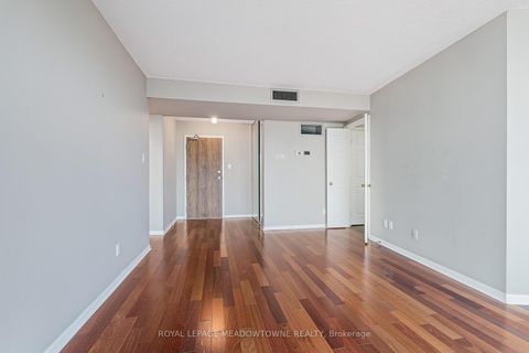 Photo 6 at 506 - 1230 Marlborough Court, CP College Park, Oakville