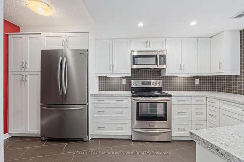 Photo 14 at 506 - 1230 Marlborough Court, CP College Park, Oakville